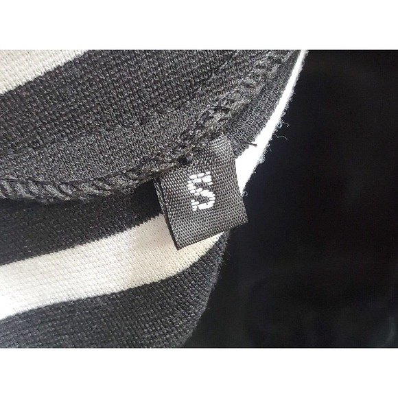 Women's Black White Striped Long Sleeve Back Out Knee Length Dress Size Small - Picture 6 of 9